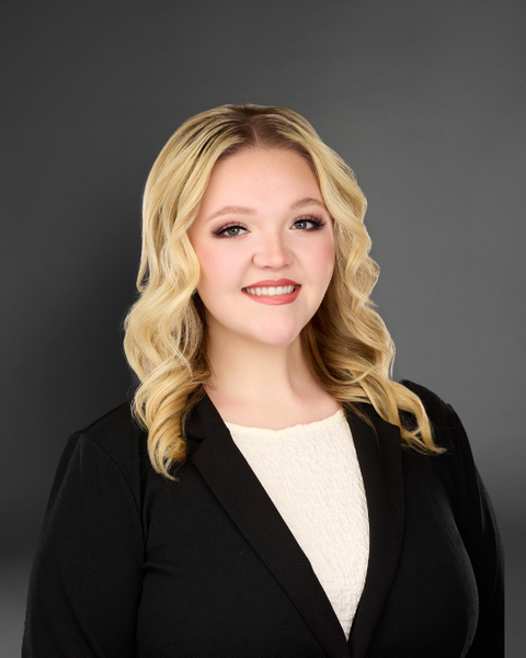 Makayla Hart, Affiliate Broker 